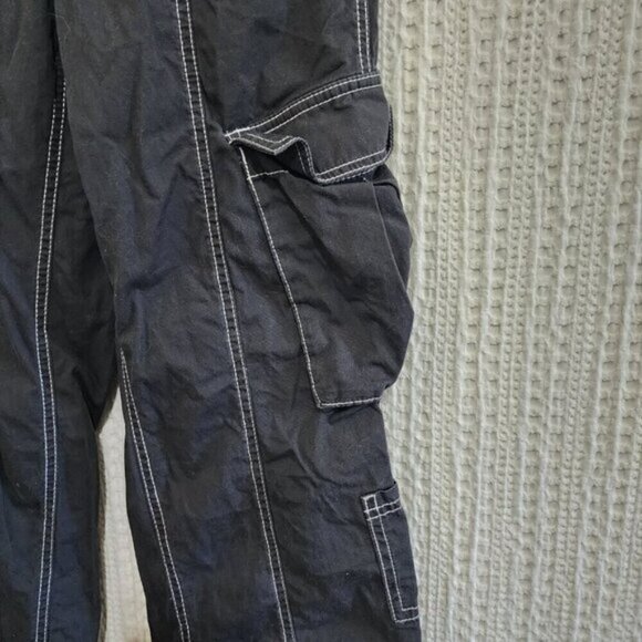 H&M Divided Baggy Black Cargo Trouser Pants Y2K Style Size 2 - Picture 9 of 14